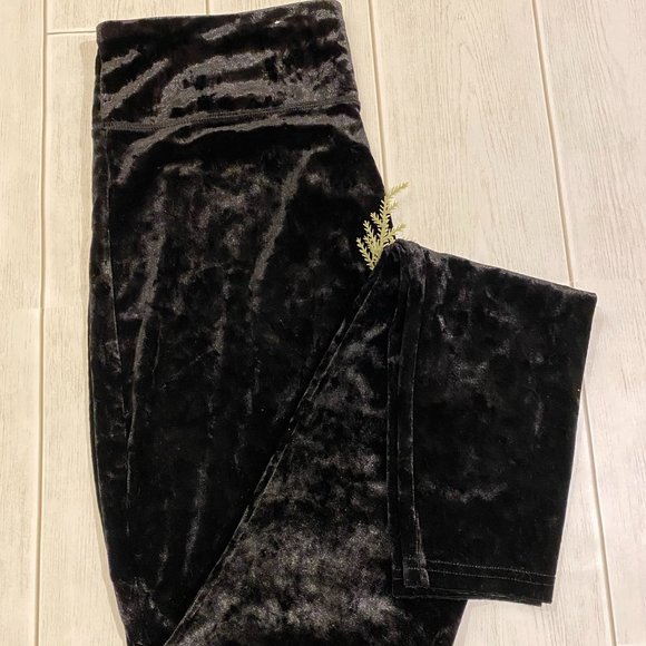 Velvet Leggings - Picture 3 of 3